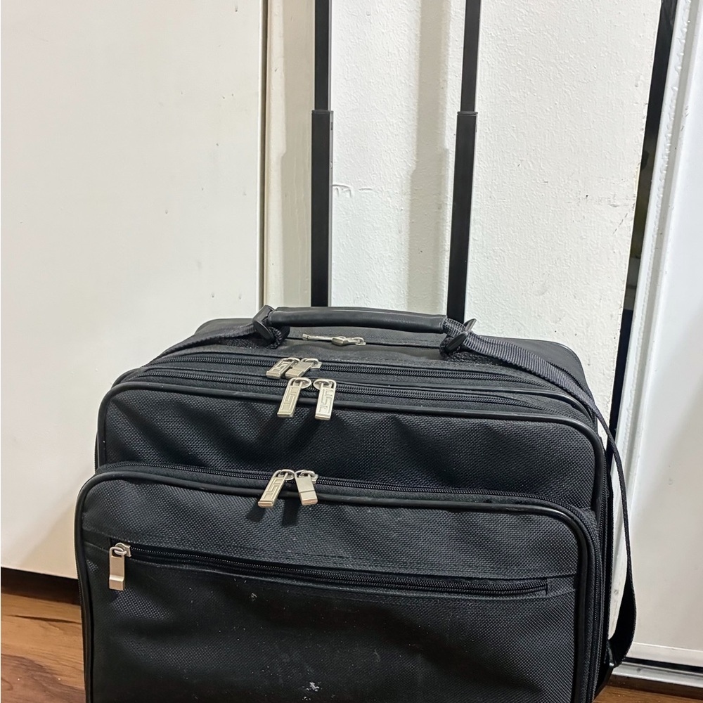 USL laptop carryon w/ wheels padded business/ travel excellent condition